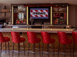 TGI_Fridays_Opens_New_Hollywood_Restaurant_1